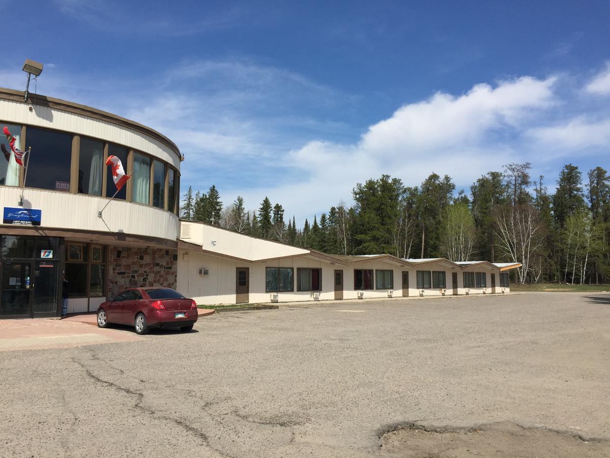 Falcon Lake Hotel Exterior photo